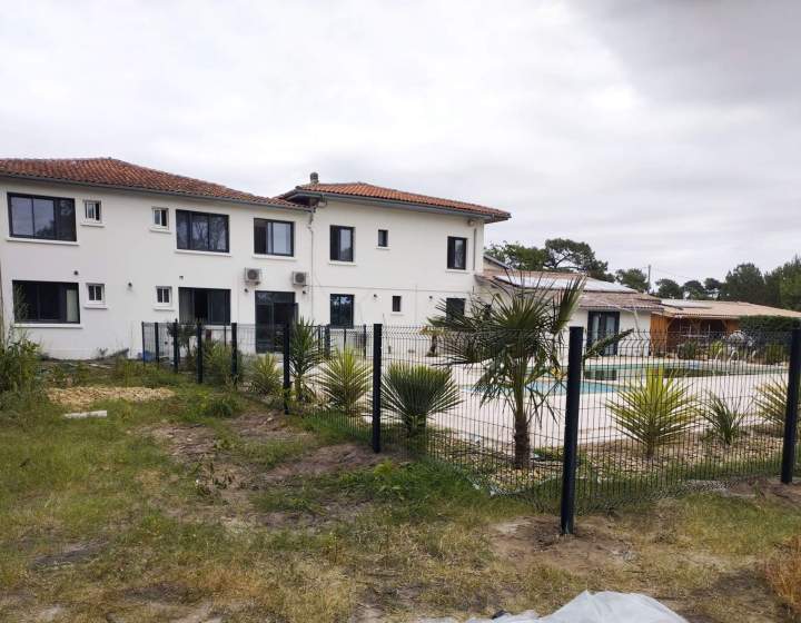 Pose de clôtures Le Médoc